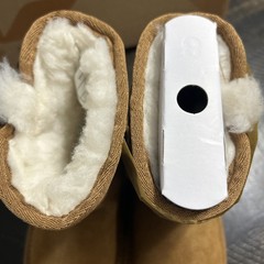 Koolaburra By Ugg Child’s Victoria Boot – US Shoe Size 8, Chestnut – 1090330
