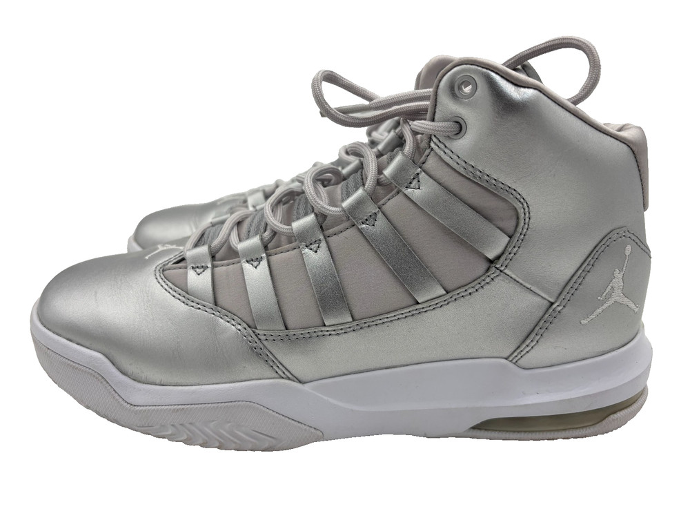 Jordan Max Aura SE Metallic Silver Grade School Kids Shoes AV5176 040 – SIZE 7Y