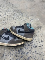 Nike Dunk High Wolf Grey Calypso Sneakers 2012 Kids Shoes 9C Toddler Rare Worn