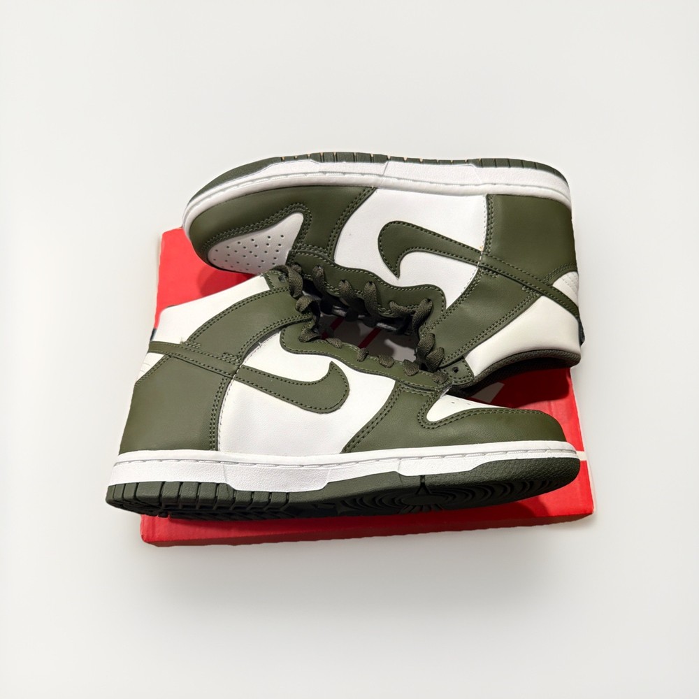 Nike Dunk High GS “Cargo Khaki” Size 4Y/ Size 5.5W Brand New