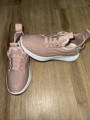 ECKO UNLTD. Peach Color Casual Mesh Stretch Sneakers Youth Size 12