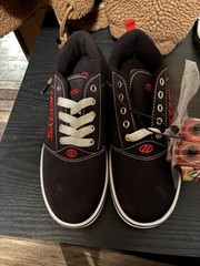 Heelys Pro 20 Black Red White Sneakers Wheels Kids US 6 UK 5 EU 38 HE100757