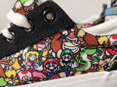 Ground Up Nintendo Super Mario Bros Canvas Sneakers – Size 4 Youth