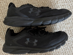 Under Armour Charged Assert Running Shoes Black