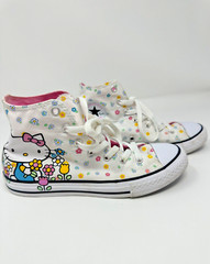 HELLO KITTY Converse Chuck Taylor All-Star Hi Top Junior US 4