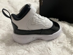 Jordan Max Aura 2 TD White/gym Red-black