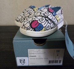 TOMS Classic White Bubble Print Kids Slip-On Shoes Hook & Loop Size 4