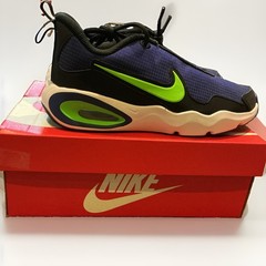 Nike Air Max Nova Kids‘ Shoes big kid size 6