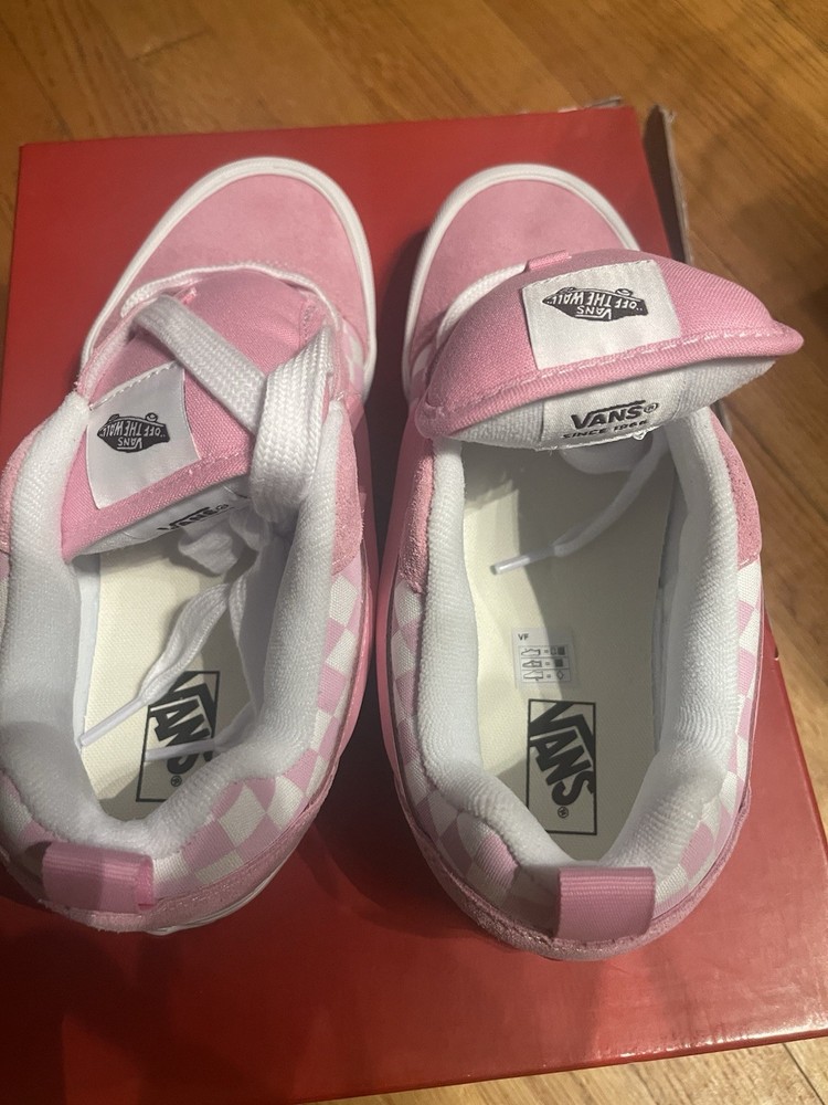 VANS Knu Skool Unisex Kids Low Top Suede Lace-Up Sneaker Pink White 5.5