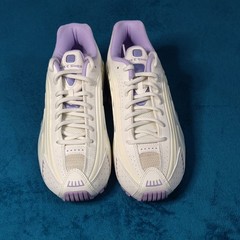 Nike Shox R4 (GS) IH4050 001 Size 7Y Women’s 8.5 Soft Pearl/Celestine Blue