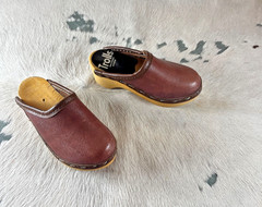Samhall Trolls Clogs 4.75 x 2 in Sweden Doll Clog Wooden Slip On Brown