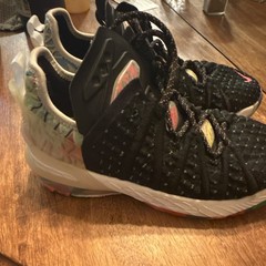 Nike LeBron 18 GS Black Multicolor Basketball Sneakers Mesh Youth 4Y CW2760-002