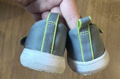 Cat & Jack Unisex Kids Gray/Green Mesh Hook & Loop Low Top Sneakers US 5