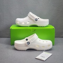 Crocs Classic Clog K White Lightweight Breathable Kids Size J1 NWT