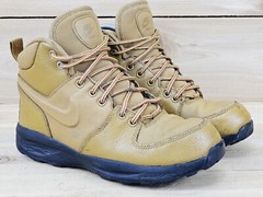 Nike 6Y Youth Manoa Leather Boots Wheat/Black BQ5372-700 Women’s Size 7