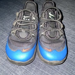 Nike Air Max Axis Black/Blue/Red Kids 7C CZ8796-001 Sneakers – ￼gently used