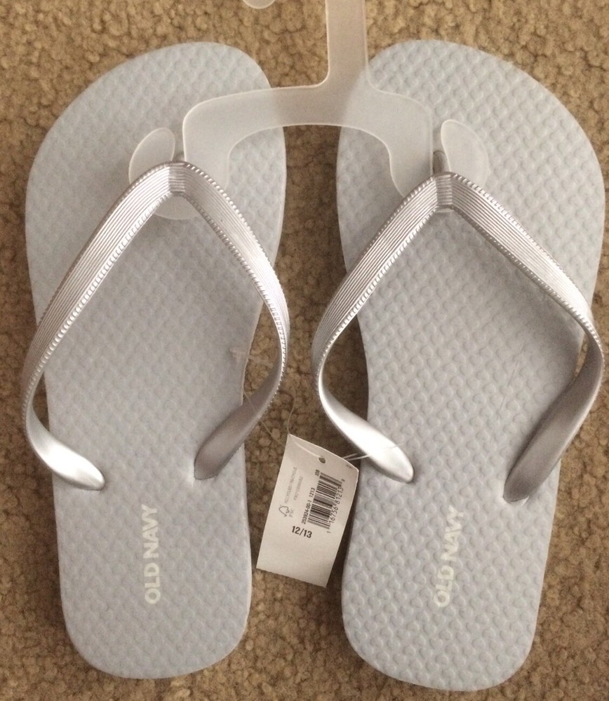 NWT Old Navy Silver Gray Classic Flip Flops Sandals Kids Size 12-13