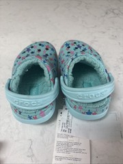 Crocs Kids‘ Classic Lined Clog Printed Stars Iced Blue Size C4