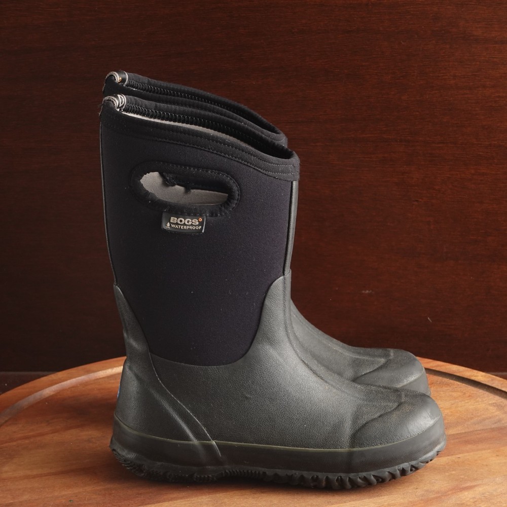 Bogs Boots Youth Size 3 BLK Classic High Handles Waterproof Outdoor Chore Garden