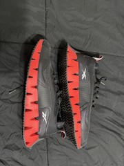 Reebok Zig Dynamica size 6.5 kids