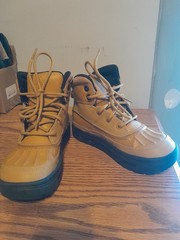 Nike Manoa LTR Youth Hiking Boot in Wheat Leather Unisex Lace Up Rubber Sole