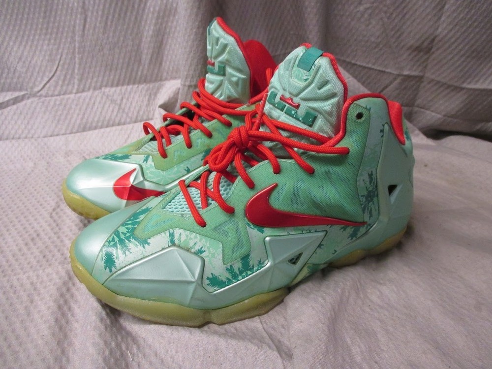 Nike LeBron 11 Green Glow Christmas Basketball Shoes 621712-301 | Youth Size 6Y