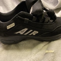 Air Wave Size 7 Wheel Roller Shoes, Black, New