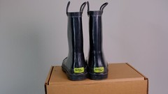 Western Chief Kids Waterproof Rubber Classic Rain Boot w/ Pull Handles 