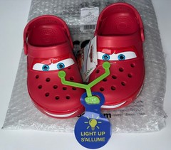 Brand New *AUTHENTIC* Lightning McQueen Light-Up Cars Crocs w/ Tags Toddler C13