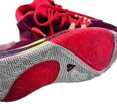 Nike Zoom Freak 1- Released In 2019 – “Noble Red” Color – Size 6.5 Youth