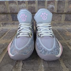 Nike Kyrie Infinity Mid Leopard Camo – DD0334-006 Size 5.5Y US ( 5 UK)