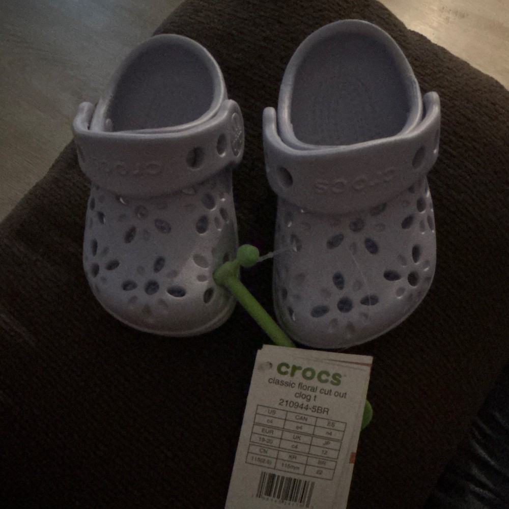 Crocs Classic Floral Cut Out Clog Kids Blue US 4 EU 19-20 Slip On Rubber