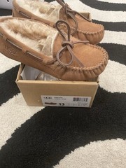 UGG Australia Dakota Chestnut Moccasin Slippers KIDS Size 13. NWOB Unisex