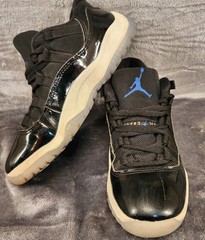 Air Jordan 11 Retro Low Space Jam FV5116-004 Sneakers Black Kids 2.5Y
