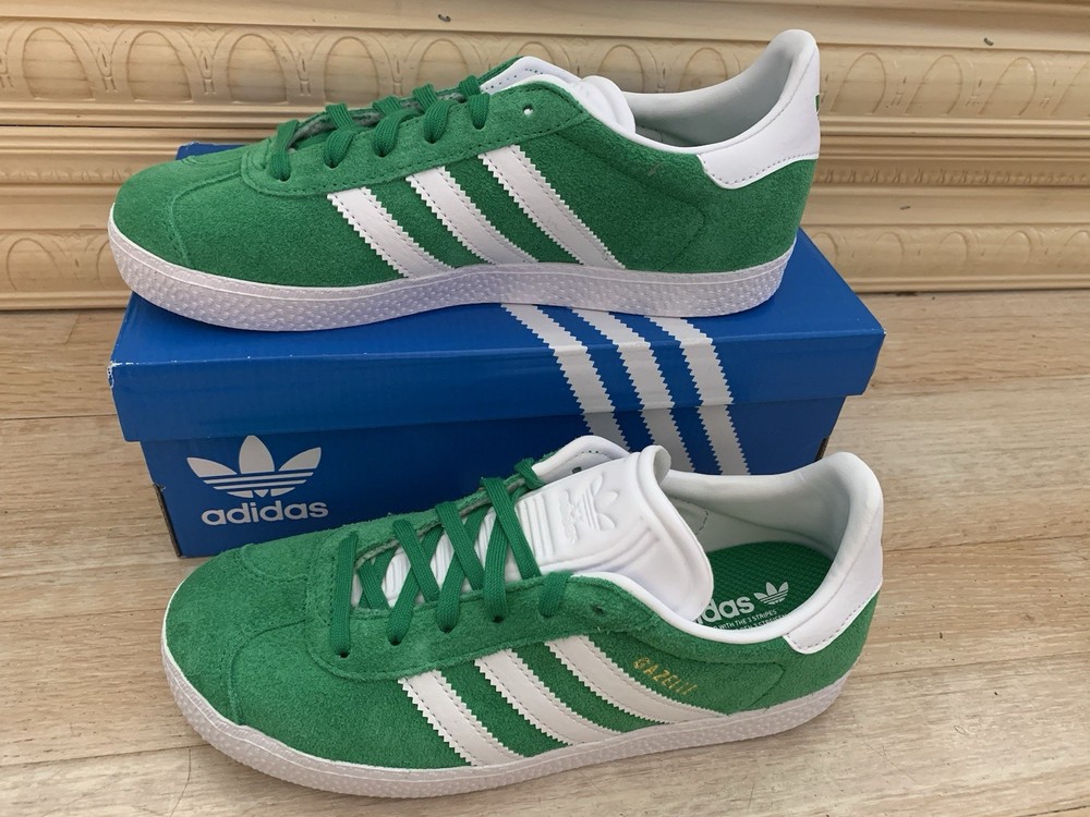 Adidas Gazelle IE5612 Sneaker Youth Size 4 Green Suede Lifestyle Shoes