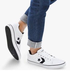BOYS‘ CONVERSE EL DISTRITO 2.0 OX NWOT