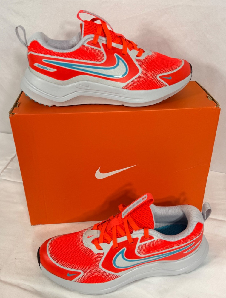 Nike Cosmic Runner GS Bright Crimson Kids Size 4Y Running Shoes HM4402-600 NEW
