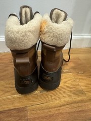 Boy Ugg Butte II CWR Winter Boots Brown Size 6 STAIN ON RIGHT BOOT