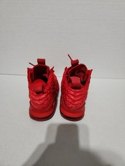 Lebron 17 University Red 5y
