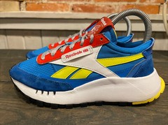 Reebok Classic Leather Legacy Low Top Blue, Yellow, Red Kid’s Size 3.5 SWEET!
