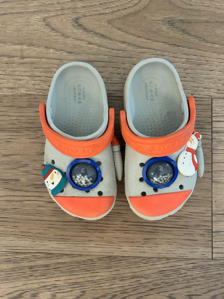 Crocs Kids Classic Rocket Ship Space Clog Gray Moving Stars Size C 8 Child