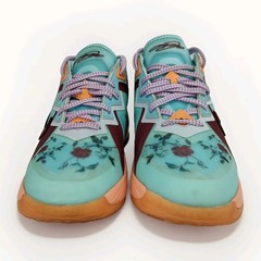 Nike LeBron 18 Low x Mimi Plange Daughters 2021 Youth Sz 7/ EU 40 Flwr Sneakers