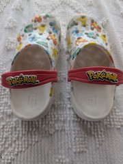 Crocs Limited Edition Pokemon Pikachu Starter Skin Youth Kids Size C12 GUC