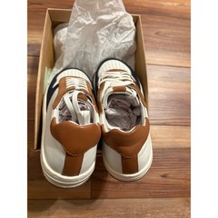 Steven Madden BBLUE Kids Sneakers White Navy Brown Low Top Lace Up Shoes Size 2