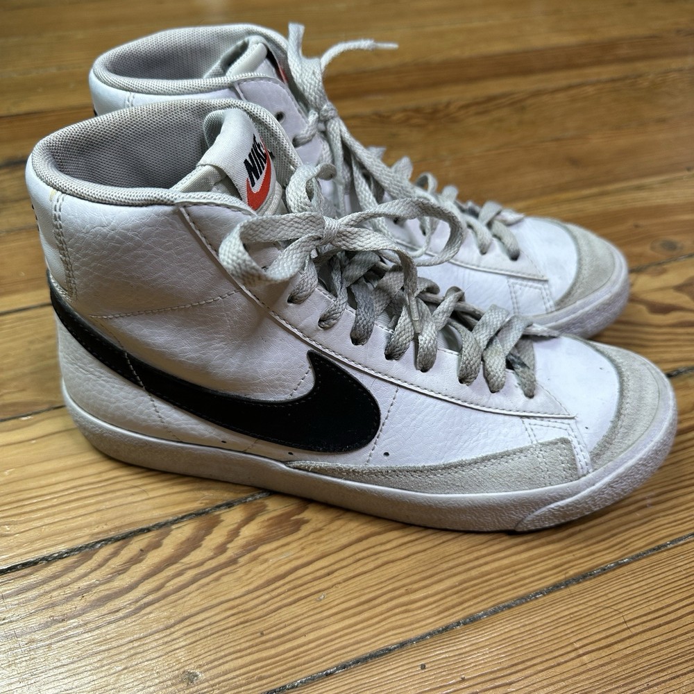 Nike Blazer Mid 77 Youth White Black DA4086-100 Size 7Y 40 EUR Sneakers Shoes