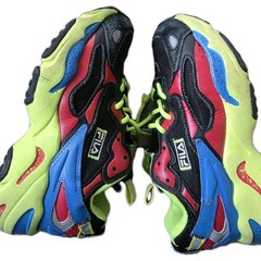 Fila Ray Tracer Apex Kid’s Size 2 1/2 Shoes Laces Are Flawed