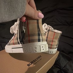 Authentic Burberry New Mini Jack Kids High Top Plaid Canvas Sneaker US 12 EU 31