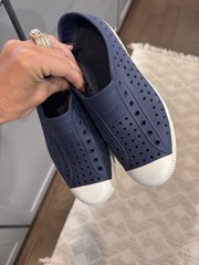 Native Jefferson Size J6 Perforated Slip-On Shoes – Navy Blue/whites