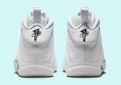 Nike Air Foamposite Little Posite One GS Triple White HQ1959-100 6Y = 7.5 Women