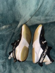 NIKE WTNS SFG Hook Loop Close SUEDE US 7Y UK 6 EUR 40 25 cm Black White Sneakers